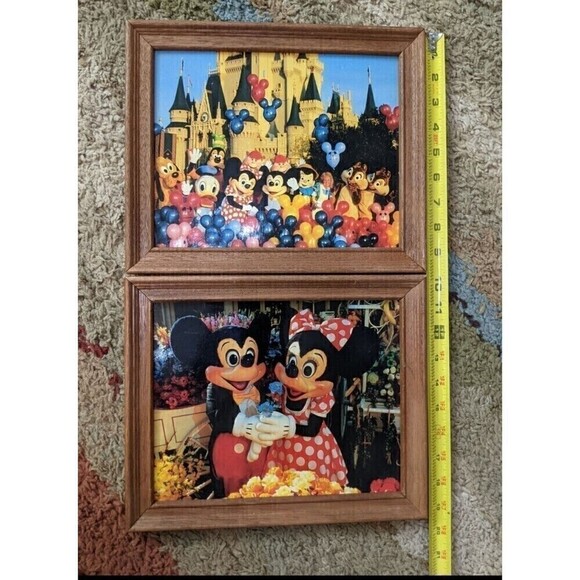 Set of 2 Vintage Disneyland pictures with frames . - Picture 5 of 7